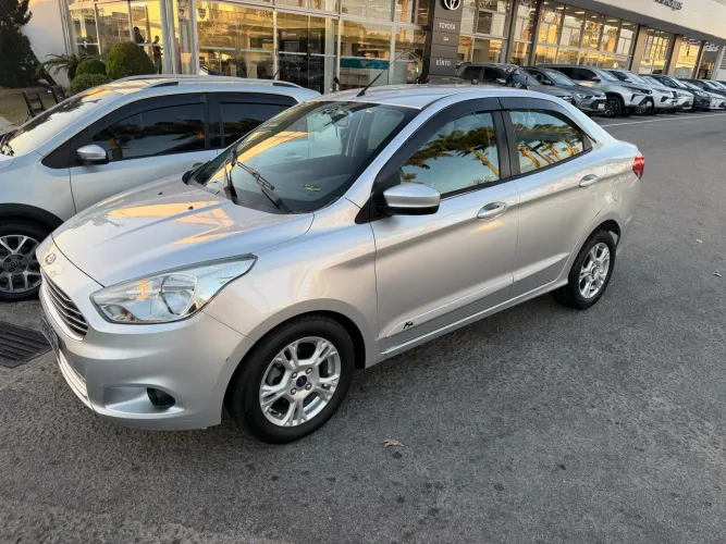 Ford KA+ Sedan 1.5 SEL 16V Flex 4P 2015