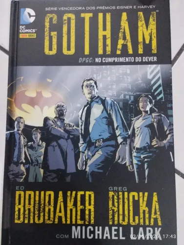 HQ quadrinho DC Gotham DPGC No Cumprimento do Dever
