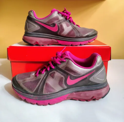Tênis Nike Air Max excellerate