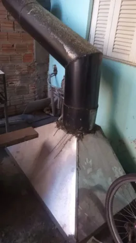 Vendo coifa de lancheira bau de moto e armário ilha