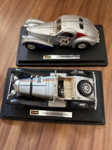 Miniaturas Coleção Bburago 1:24 - Bugatti Atlantic 1936 E Mercedes SSK 1928