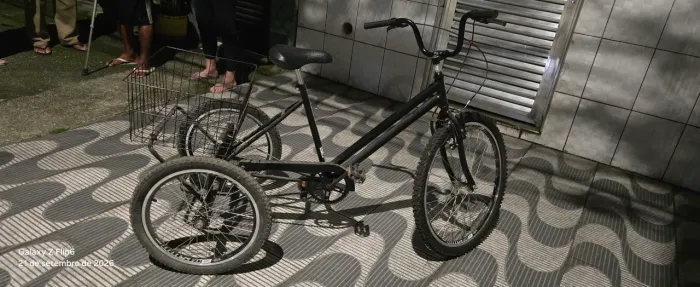 Bicicleta Triciclo novo sem uso zero