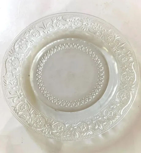 Conjunto com 6 Pratos de Sobremesa de Vidro