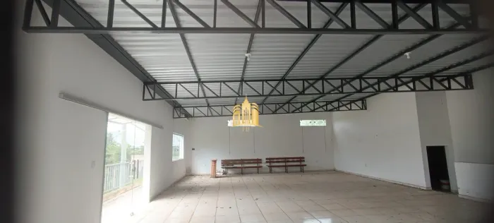 Aluguel de Imóvel Versátil em Esmeraldas ? 140m² para Loja ou Salão de Festas, Ótima Local