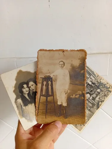 lote de fotos e cartas antigas <br><br><br>com algumas carte de visit<br><br>aproximadamente 15 fotos