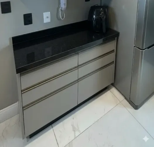 Armário Inferior de Cozinha Planejado com Gavetas e Gavetões - Perfil em Alumínio