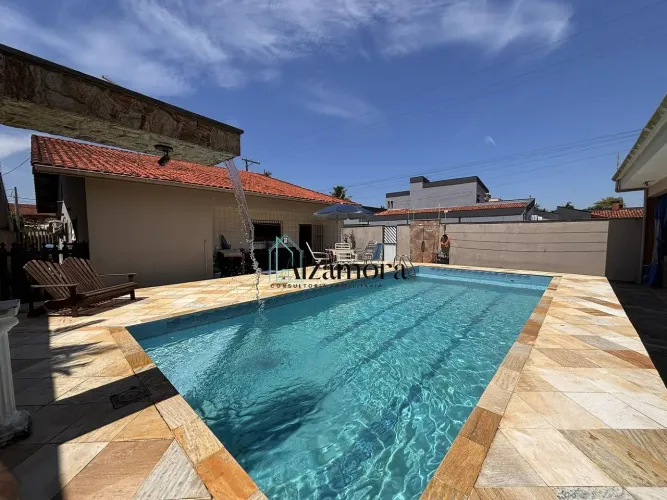 Casa com piscina, 100 metros da praia no Cibratel II, Itanhaém/SP