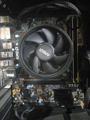 Kit Gamer RYZEN 3 3200G + 16GB DDR4 + SSD 128GB