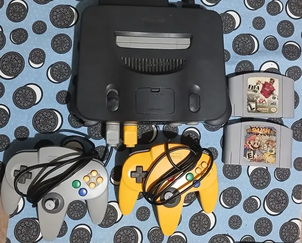 Nintendo 64 usado completo LEIA