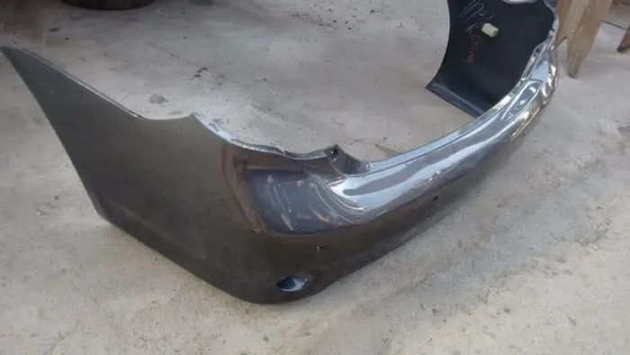 Para-choque traseiro Toyota Corolla 2009, 2010 e 2011.