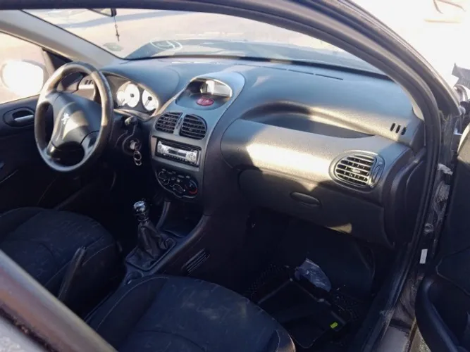 sucata de peugeot 2.0 1.4 2005 para retirada de peças