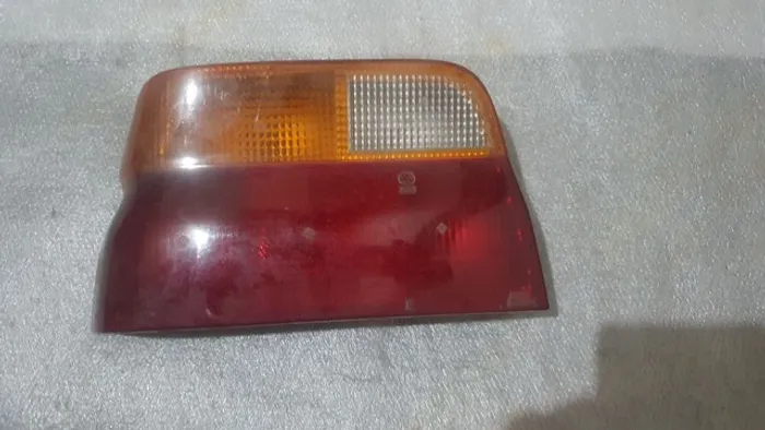 Escort europeu l gl guia xr3 lanterna traseira original 