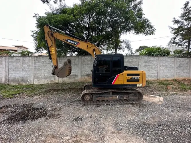 Escavadeira Sany SY135C 2021 Impecável
