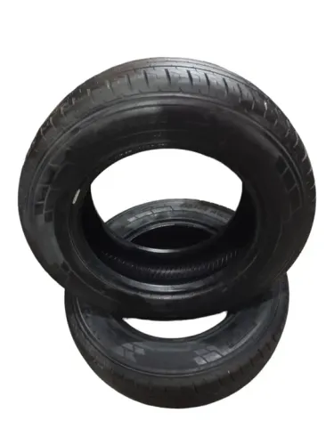   Par Pneu 215/65 R16 C (17)