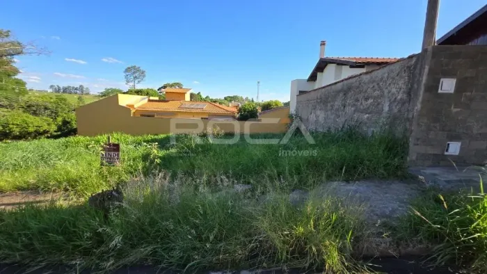 Terreno à venda no Rancho Velho, São Carlos - Oportunidade única!