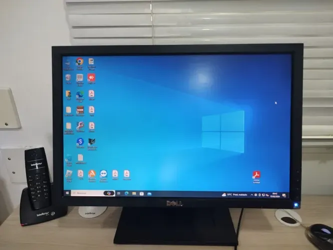 Monitor Dell 19" VGA e DVI (tenho adaptador HDMI)