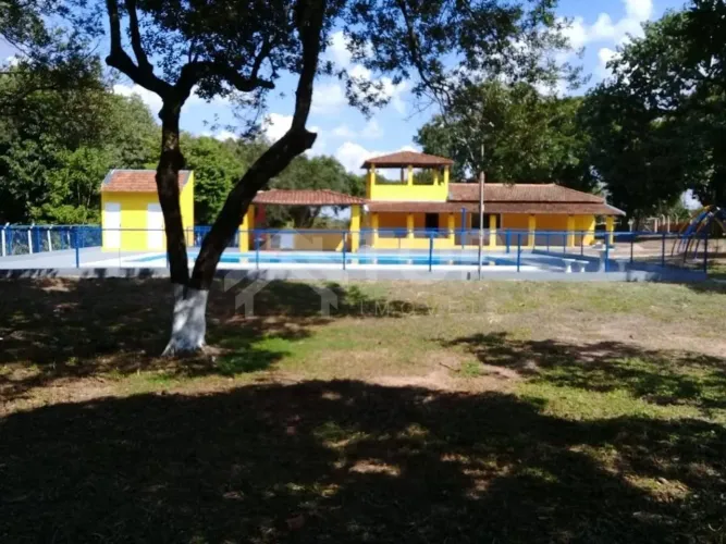 Excelente chácara, próximo ao Iate Clube do Broa