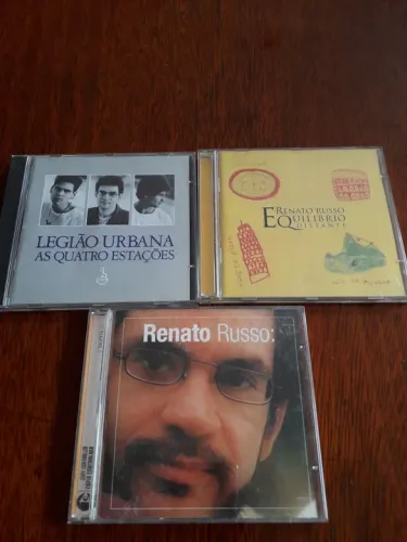 CDs Legião Urbana, Renato Russo