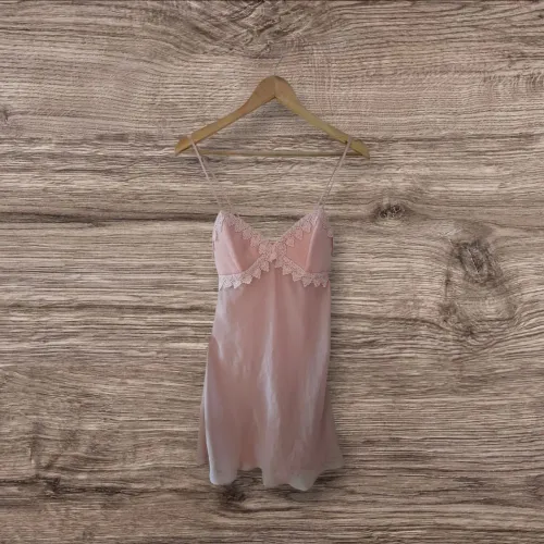 Camisola Rosa com Renda