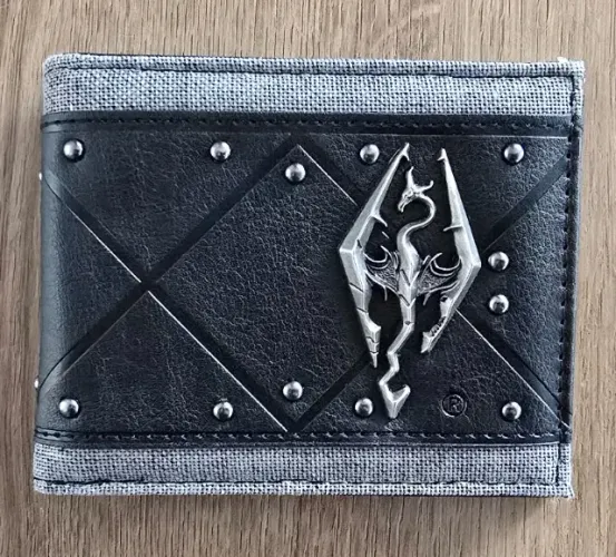 Carteira Couro Sintético e Ferro Skyrim Game Geek