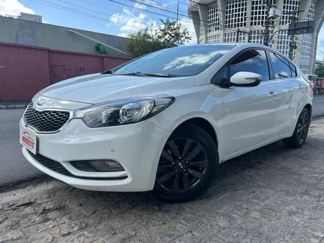 Kia Motors Cerato 1.6 16V Flex Aut. 2014