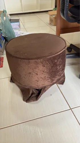 Puff Decorativo Marrom