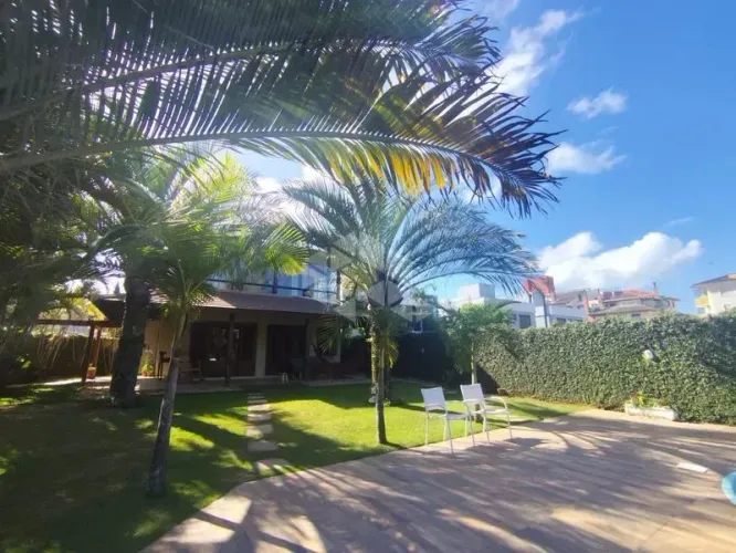 Casa residencial mobiliada 240M² 4 suítes e piscina no Rio Tavares  Florianópolis