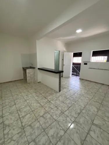 Alugo kitnet em vila residencial na BR 316