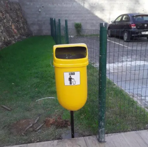 Lixeira fibra de vidro 