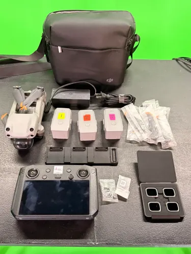 Drone DJi Air2s combo completo controle RM500 com tela 
