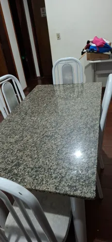 Mesa de granito com 6 cadeiras 140x75