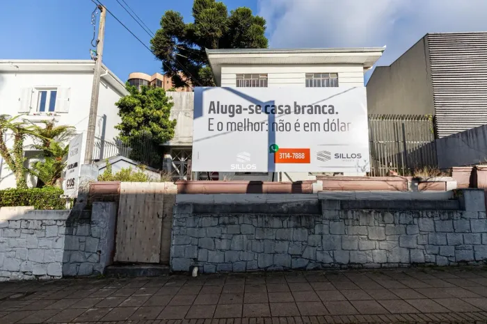Casa comercial com 262m² para alugar no Batel em Curitiba