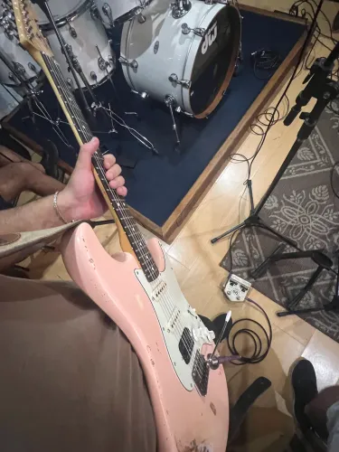 Fender Standard 2001 - Shell Pink relic