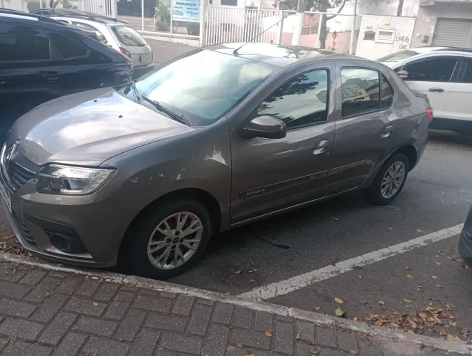 Passo o financiamento! 20 mil de entrada sem choro.