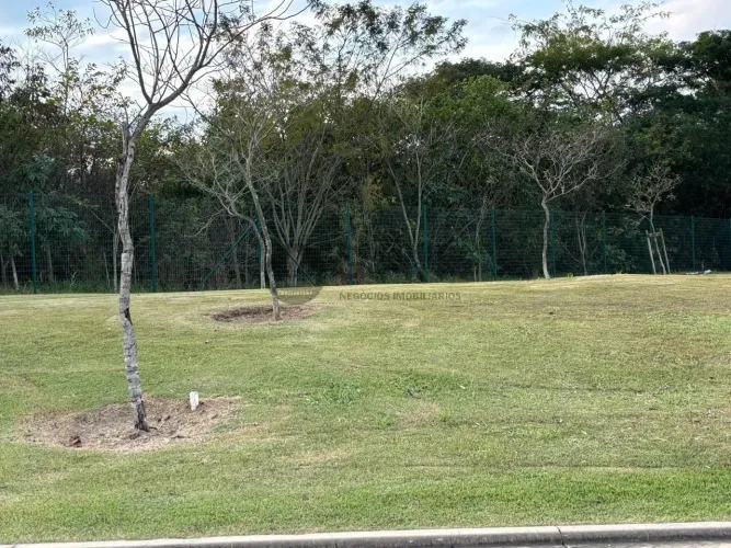 Terreno à venda em condomínio de luxo em Itu-SP, bairro Alphaville Castello, 543m² de área