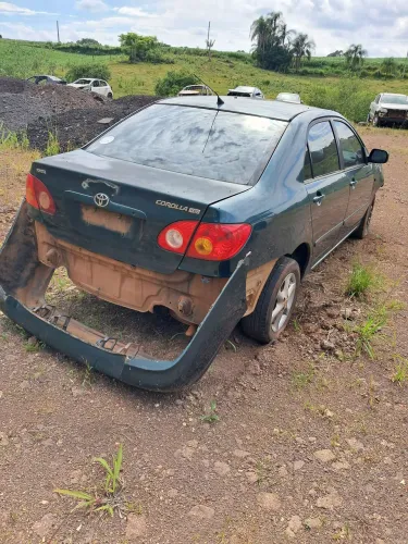 Sucata Toyota Corolla 1.8 Manual 2003