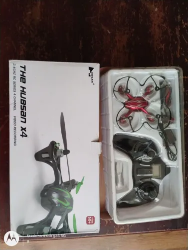 Drone Hubsan X4 com Câmera e Vídeo