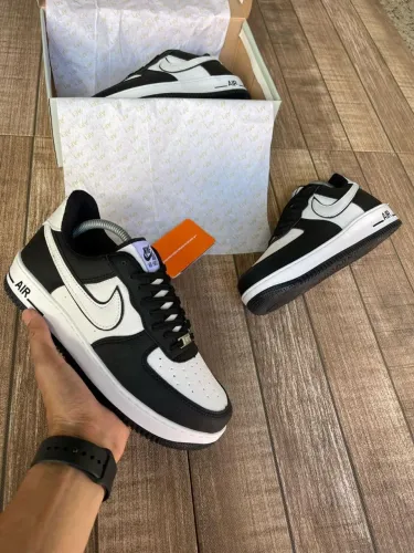 Tênis Nike Air Force 1 Preto e Branco