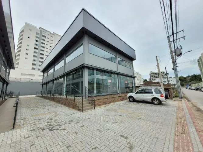 SALA COMERCIAL NOVA PARA ALUGAR NO CENTRO DE BRUSQUE