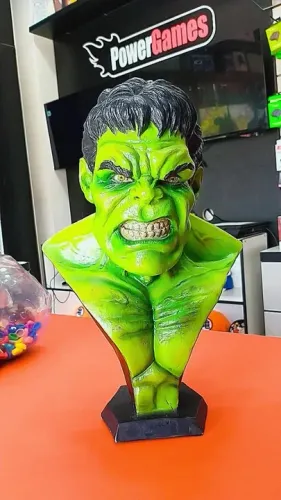 ESTATUA DO HULK