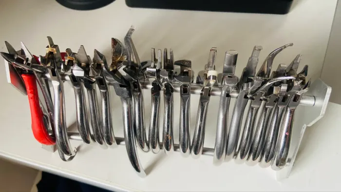 ALICATES ORTODÔNTICOS