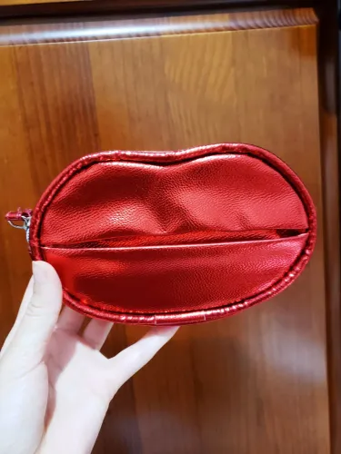 Necessaire boca Avon