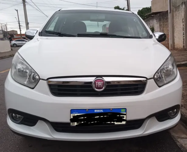 Fiat Grand Siena Essence 1.6 Flex 16V 2015