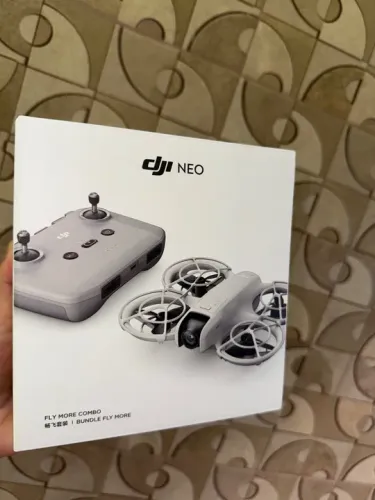 DRONE DJI NEO FLY MORE COMBO CINZA NOVO/LACRADO