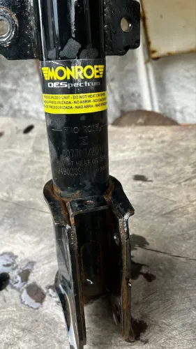 Amortecedor dianteiro esquerdo Duster/oroch