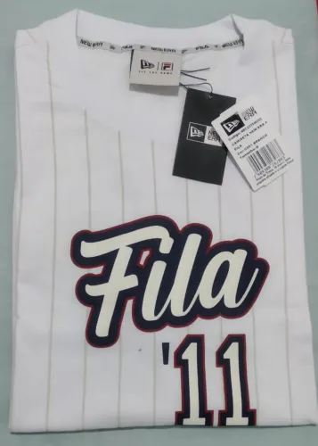 Camiseta Original Colaboração New Era X Fila Risca De Giz - Tamanho M e G
