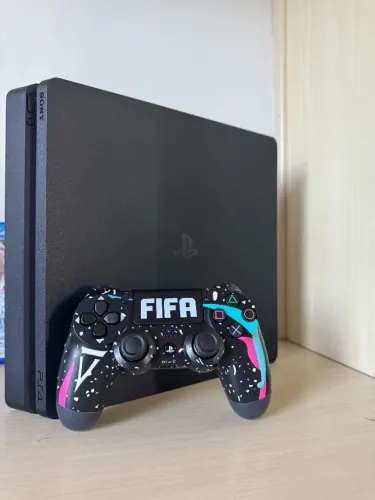 Playstation 4 + Controle FIFA