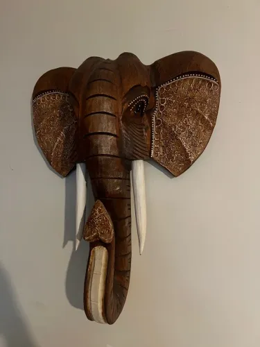 Busto elefante em madeira vindo de bali