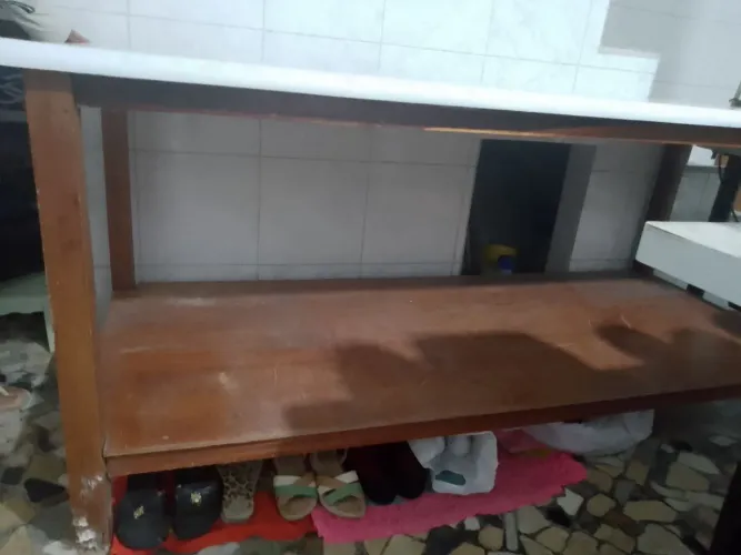 Mesa de Serviço, costura ou outras utilidades.