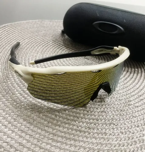 Oculos Oakley lançamento